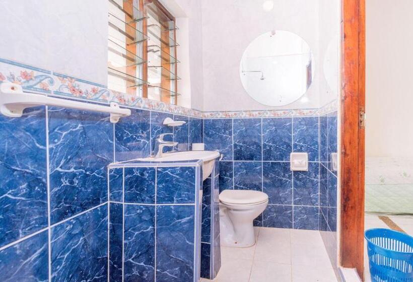 هاستل Kijanii Cottages Diani Beach