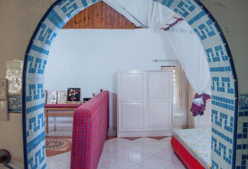 هاستل Kijanii Cottages Diani Beach