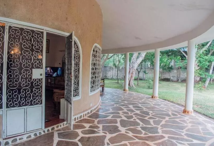 هاستل Kijanii Cottages Diani Beach