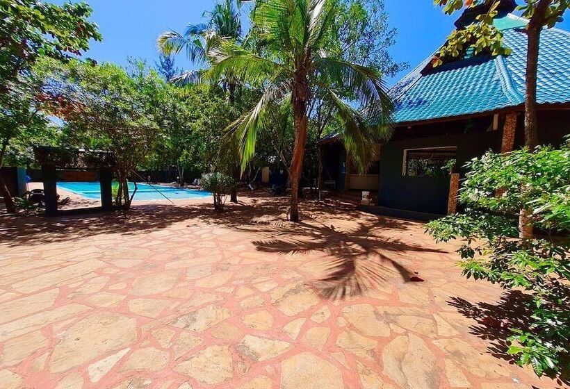 هاستل Kijanii Cottages Diani Beach