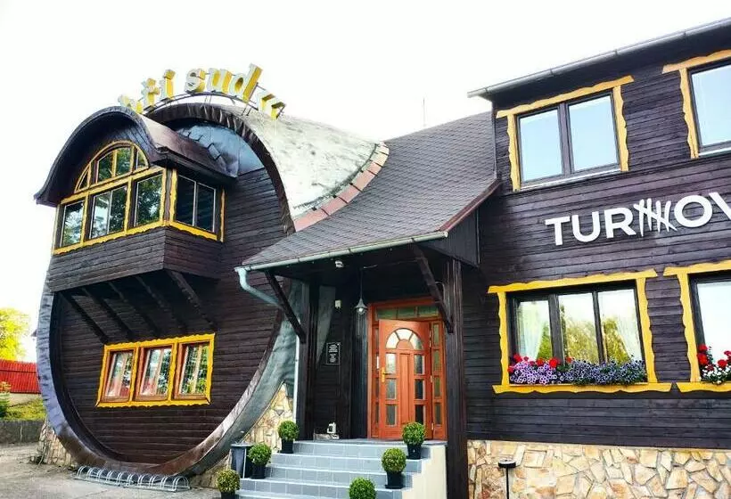 Retkeilymaja Obří Sud Libverda