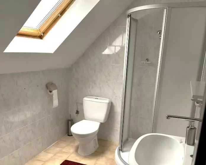 Retkeilymaja Obří Sud Libverda