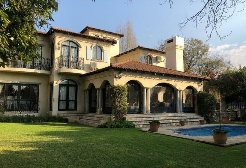 ベッドアンドブレックファースト Valbonne Villa Guest House