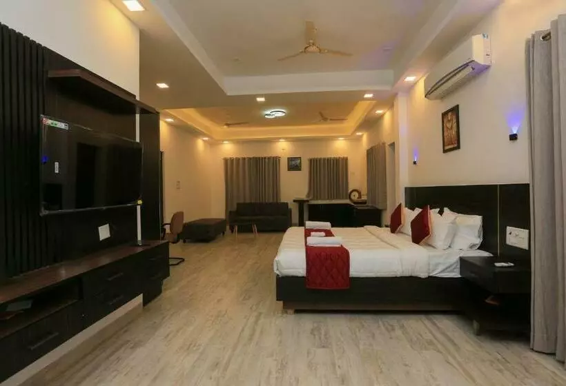 Aamiaismajoitus (B&B) Varsha Vishraam Luxury Stay