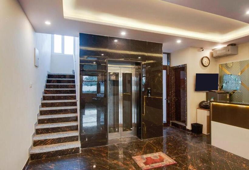 هتل Super Townhouse Mansarovar Formerly Palm Tree