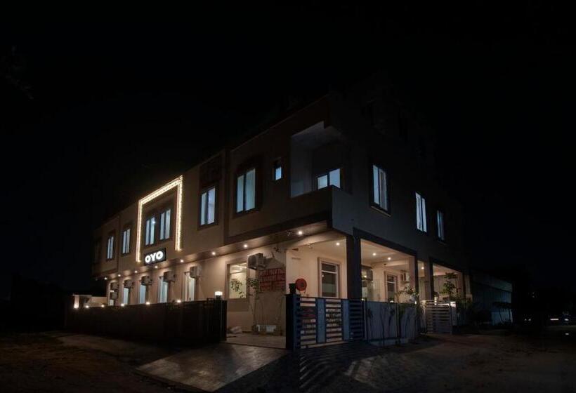 هتل Super Townhouse Mansarovar Formerly Palm Tree