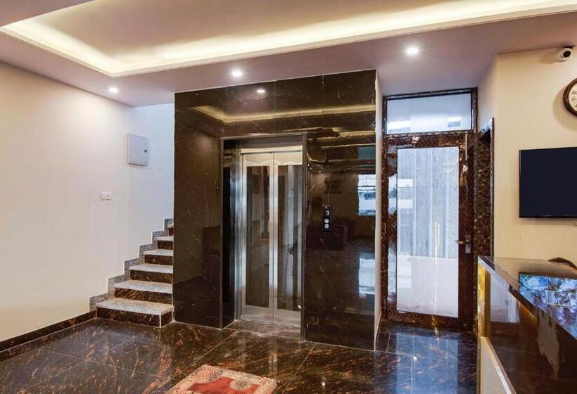 هتل Super Townhouse Mansarovar Formerly Palm Tree