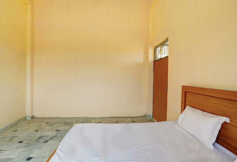 ホテル Oyo Uttam Haveli