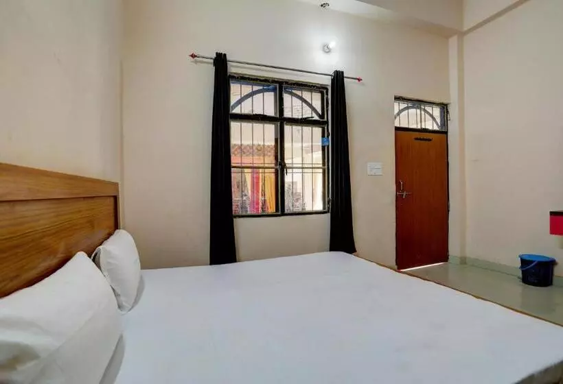ホテル Oyo Uttam Haveli