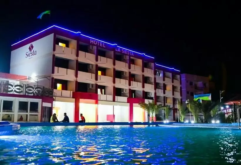 هتل Siesta