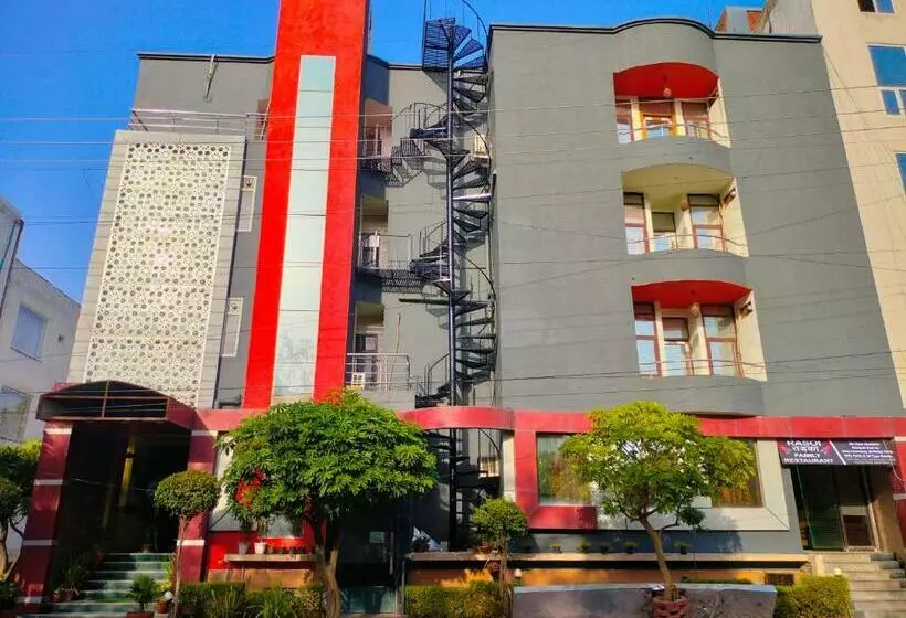 Lux Hotel Agra