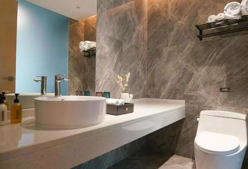 Paco Hotel Shenzhen Luohu Port