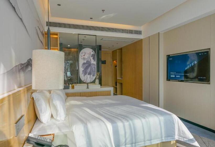 Paco Hotel Shenzhen Luohu Port