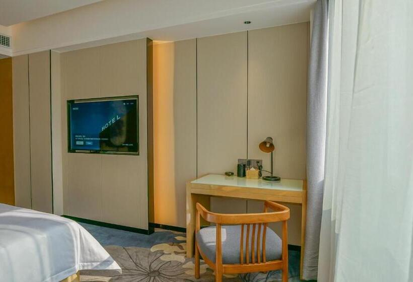 Paco Hotel Shenzhen Luohu Port