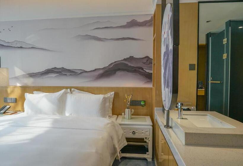 Paco Hotel Shenzhen Luohu Port