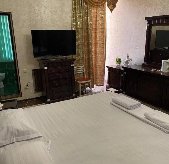 پانسیون Real Tashkent