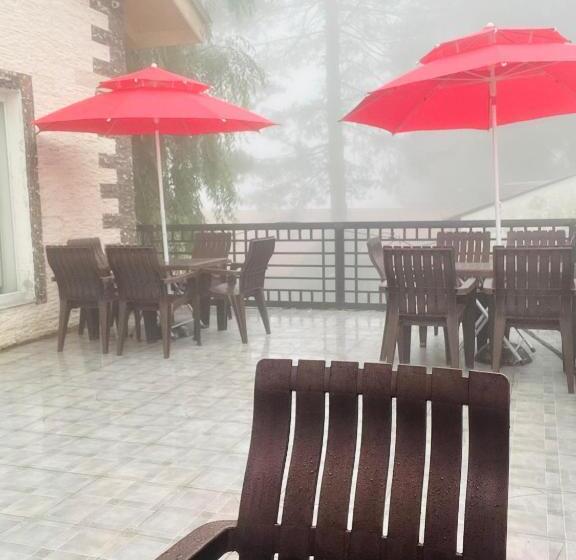 62hills Hotel Ayubia