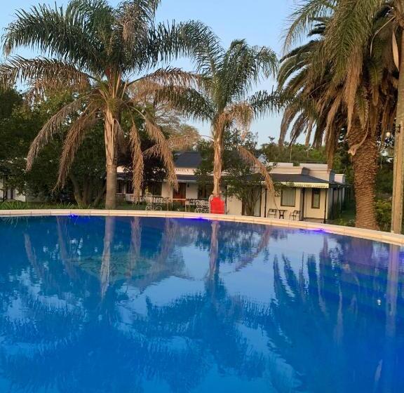 ホテル Estancia Santa Angela