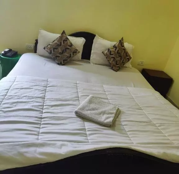 Hotelli Surya Greens , Puri