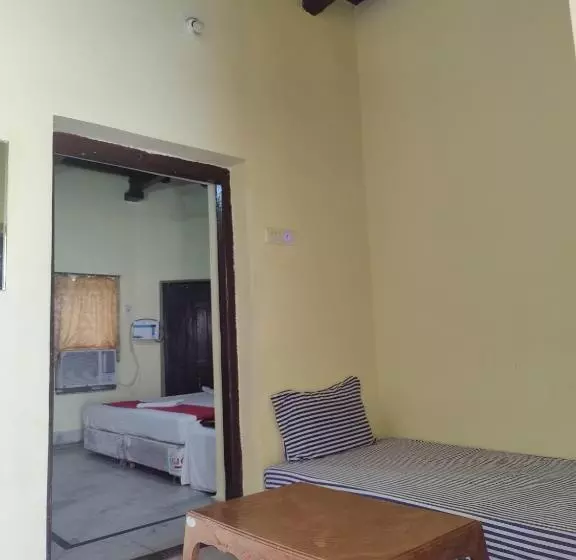 Hotelli Surya Greens , Puri