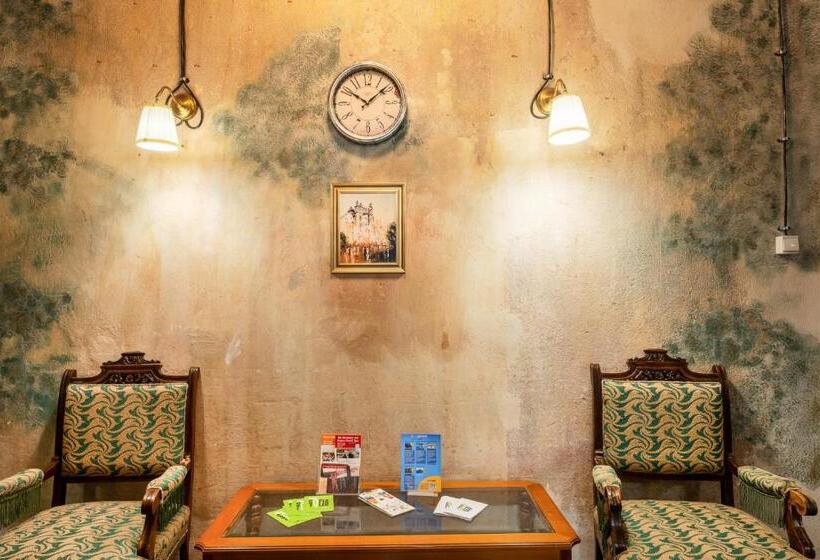 Пансион Astoria Guesthouse