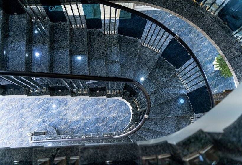 בית מלון כפרי Ayniy