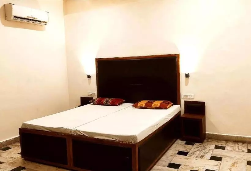 ホテル International Bus Stand Jalandhar City