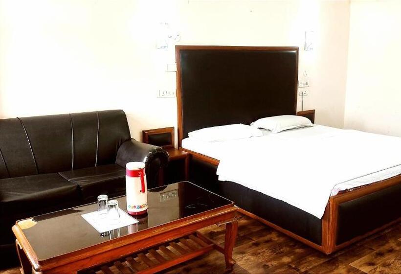 בית מלון כפרי International    Bus Stand Jalandhar City