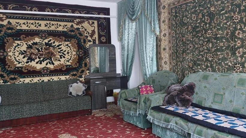 پانسیون Gulanda Guesthouse