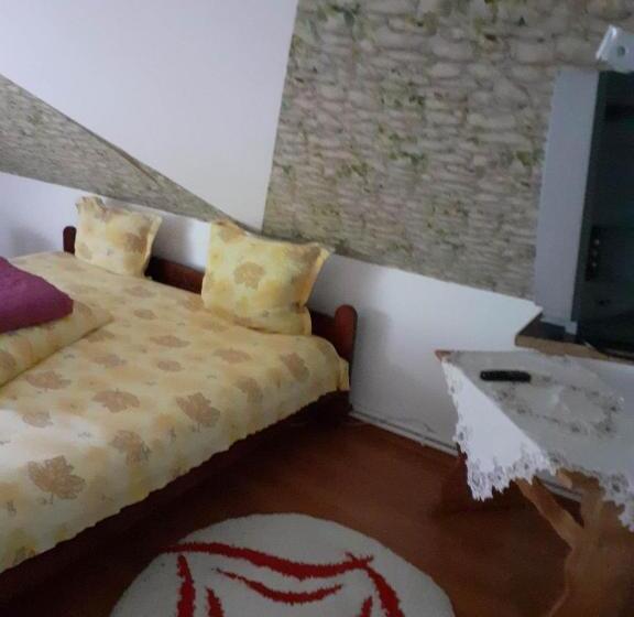 بنسيون Perla Călimanilor