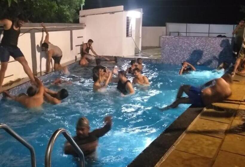 리조트 Forest Park Resto Farm Pune