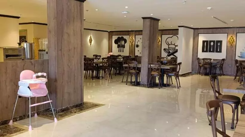 فندق بلفيو بارك رويال Bellevue Park Royal