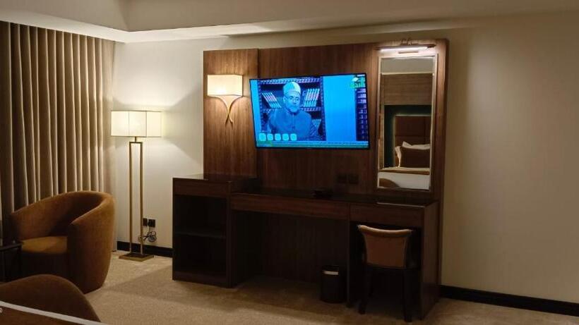 فندق بلفيو بارك رويال Bellevue Park Royal