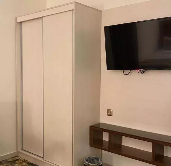 فندق بلفيو بارك رويال Bellevue Park Royal