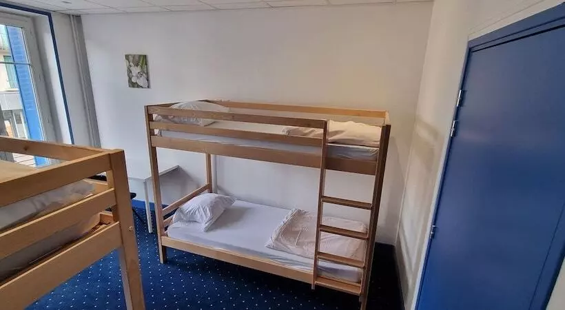 Auberge De Jeunesse   Hi Verdun