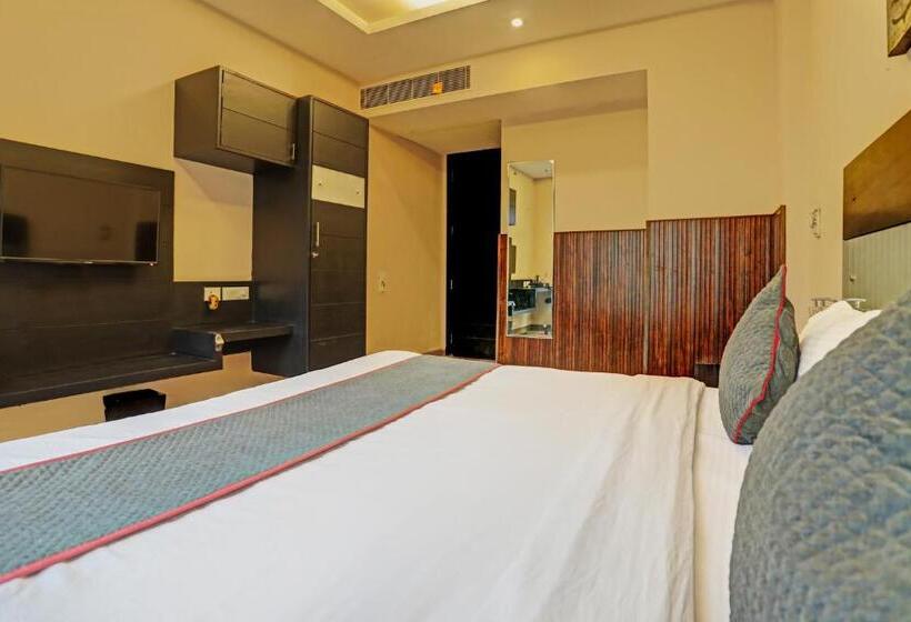 Otel Townhouse Tipsyy Inn 16