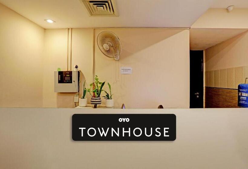 Otel Townhouse Tipsyy Inn 16