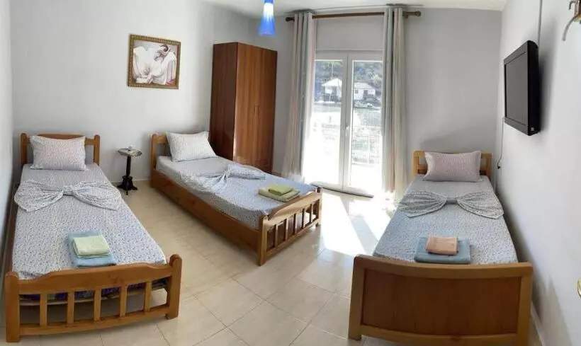 پانسیون Eiffel S Guest House