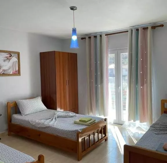 پانسیون Eiffel S Guest House
