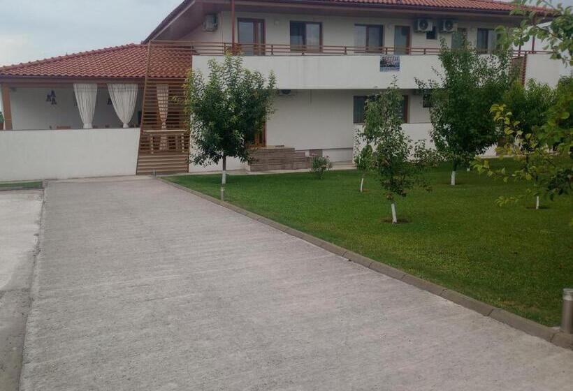 בית מלון כפרי Pestele Ca Odinioară