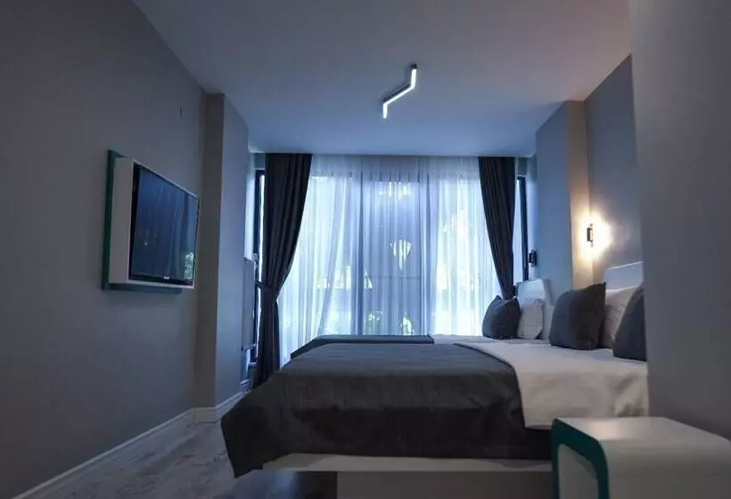Midis Otel