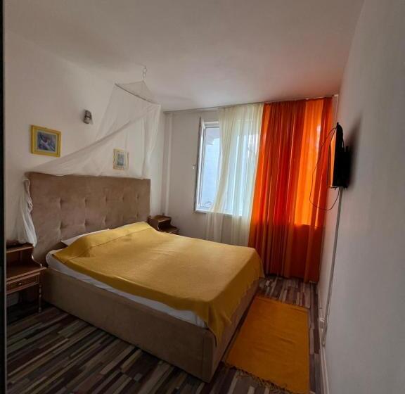 بنسيون Casa Ama