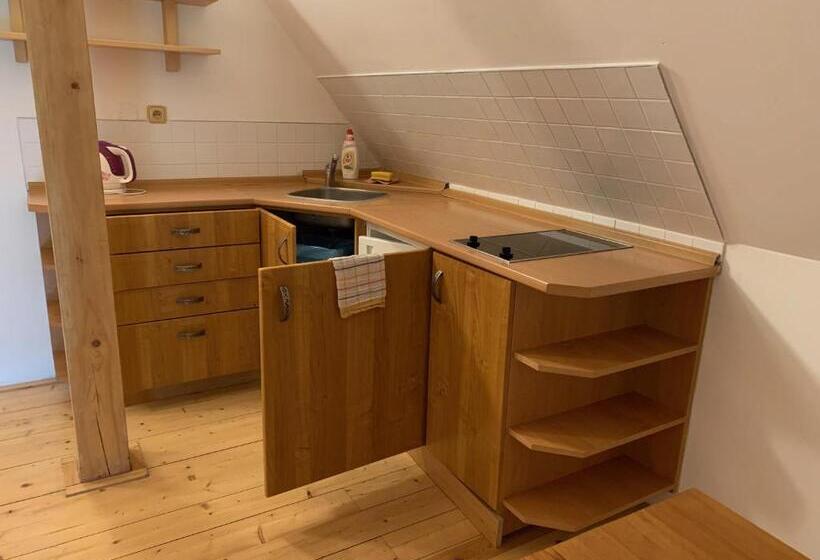 פנסיון Slunovrat