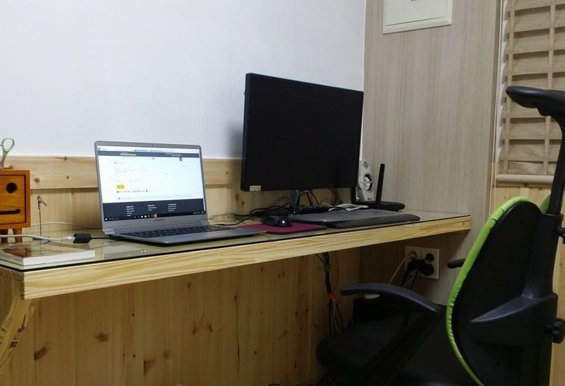 Guest House Godo  Hostel