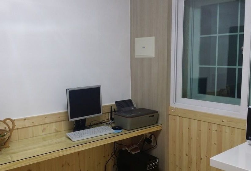 Guest House Godo  Hostel