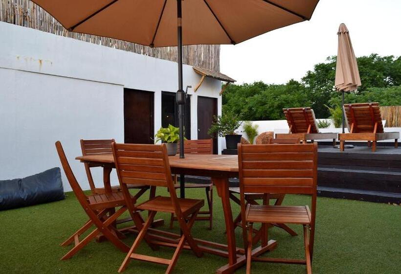 مبيت وإفطار Che Suites Playa Adults Only