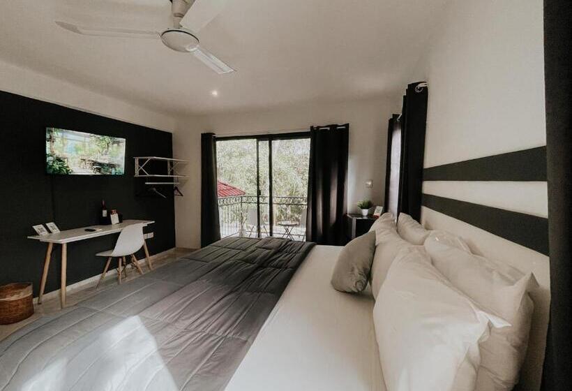 مبيت وإفطار Che Suites Playa Adults Only