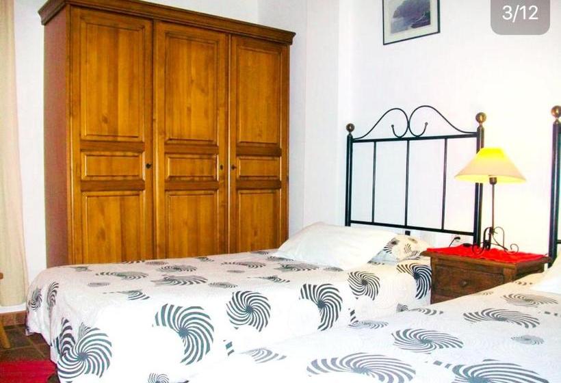 House With Sea And Mountain View In Hermigua