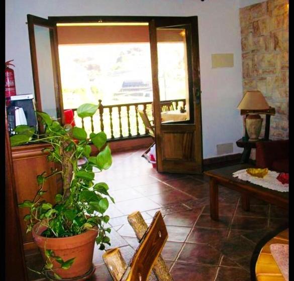 House With Sea And Mountain View In Hermigua