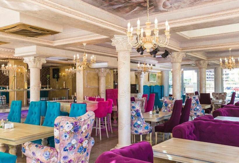 בית מלון כפרי Avenue Deluxe